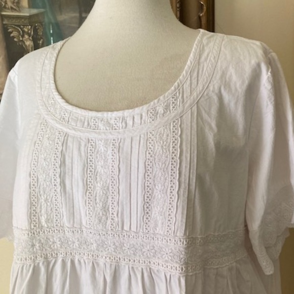 Vintage Style Floor Length Cotton Nightgown - Picture 2 of 10